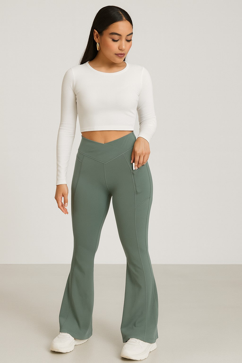 Buttery Soft Sculpting Flare Leggings – High Waist with Pockets