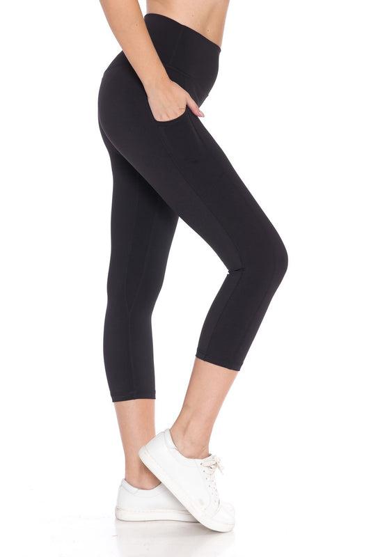 Nylon Active Capri Leggings with Side Pockets